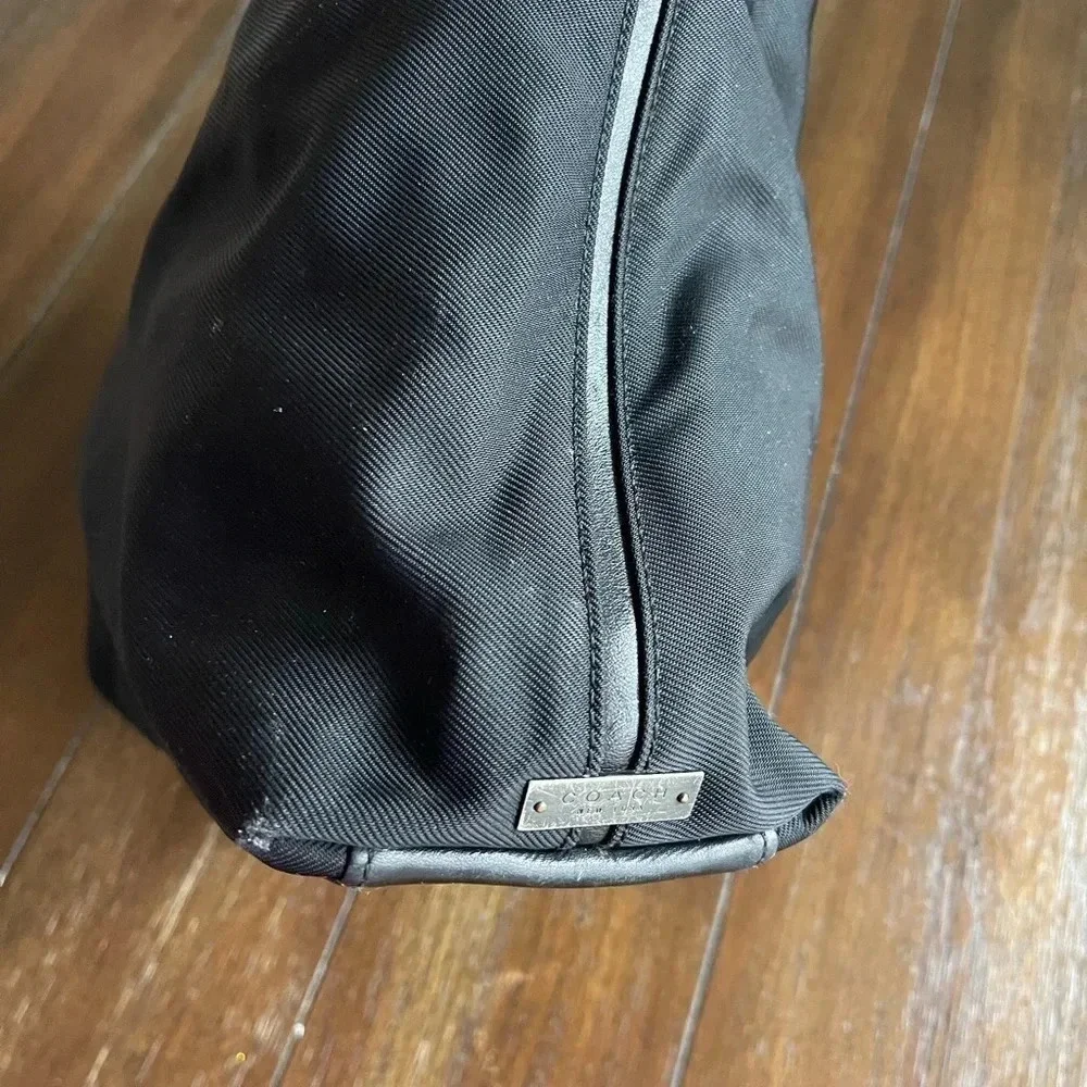 Vintage Coach shoulder bag